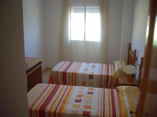 PARTUCULAR ALQUILA VENDE APARTAMENTO