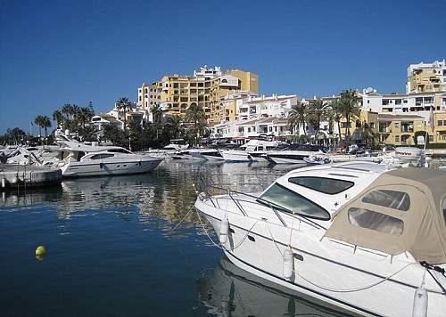Apartment for Sale in Malaga, Andalucia, Ref# 2905540