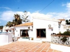 Chalet con 3 dormitorios se vende en Benajarafe, Costa del Sol - mejor precio | unprecio.es