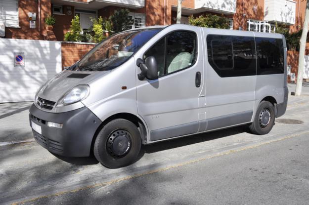 Furgoneta OPEL Vivaro 1.9 CDTI 100 CV Corto 2.7t Combi9 4p.