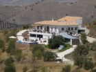 Chalet con 5 dormitorios se vende en Alora - mejor precio | unprecio.es