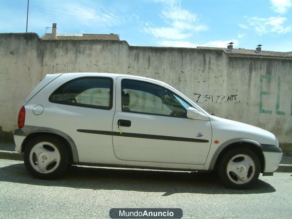 Opel Corsa 1.7 D 60 CV; 3 puertas; muy cuidado y barato!