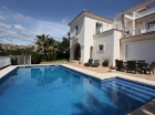Chalet con 4 dormitorios se vende en Marbella, Costa del Sol - mejor precio | unprecio.es