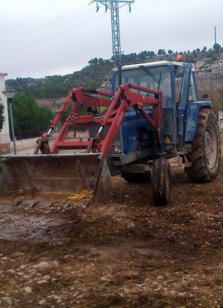 Tractor Ebro 6100