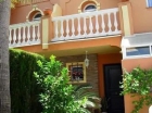 Adosado con 4 dormitorios se vende en Benahavis, Costa del Sol - mejor precio | unprecio.es