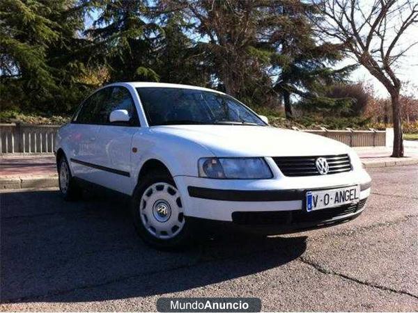 Volkswagen Passat 1.6 Comfortline