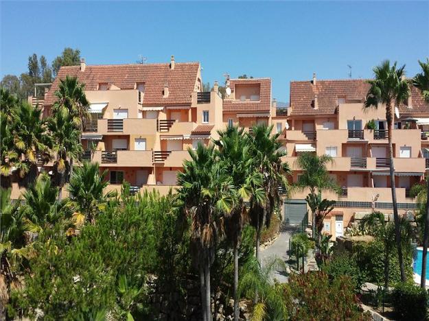 Ático dúplex en Casares Costa, totalmente amueblado y equipado.