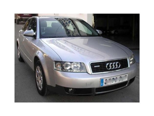 AUDI A4 2.5 TDI AVANT