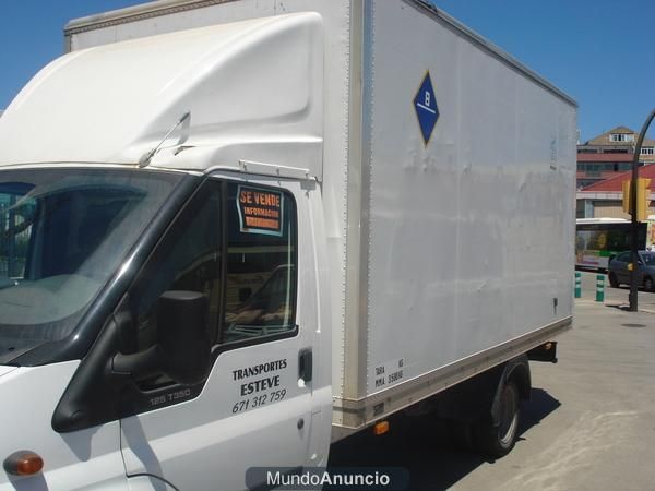 2 x 1. Vendo camión Ford Transit y regalo coche Ibiza