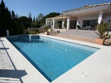 Chalet con 4 dormitorios se vende en Mijas Pueblo, Costa del Sol