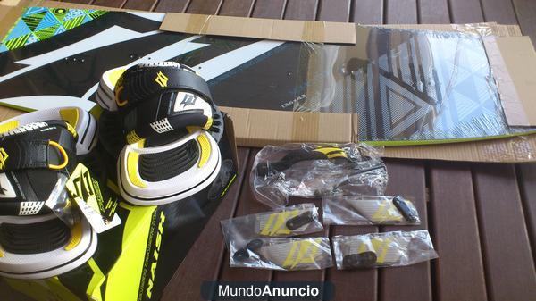 vendo Naish Momentum del 2012 Nueva sin desembalar