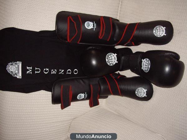 VENDO GUANTES Y PROTECCIONES MUGENDO