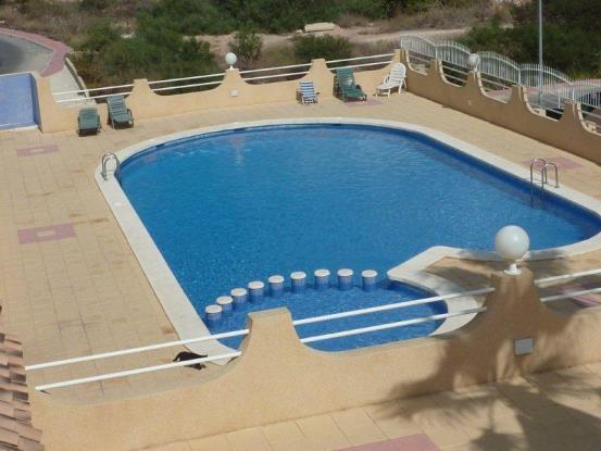 Excelente Apartamento em Villamartin, Alicante, Espanha de Dois  Quartos