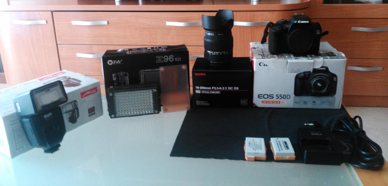 Canon EOS 550D más extras