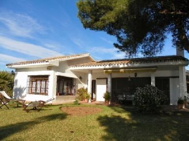 Chalet con 5 dormitorios se vende en Mijas Costa, Costa del Sol