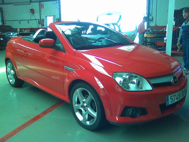 VOLKSWAGEN GOLF HIGHLINE TIPTRO