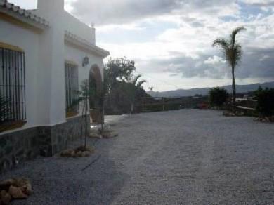 Chalet con 3 dormitorios se vende en Arenas, Axarquia