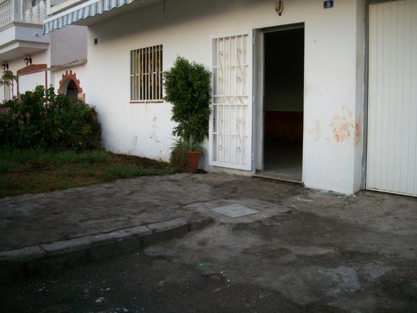 Casa terrera en alquiler en la zona buzanada, arona tenerife sur, isls canarias. cp 38626