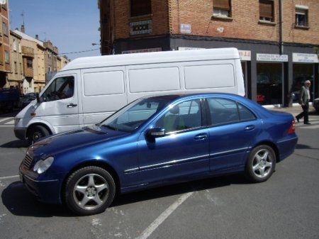 MERCEDES CLASE C C-200 CDI - La Rioja