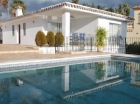 Chalet con 3 dormitorios se vende en Marbella, Costa del Sol - mejor precio | unprecio.es