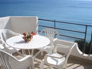 Apartamento : 2/6 personas - piscina - vistas a mar - miami playa  tarragona (provincia de)  cataluna  espana