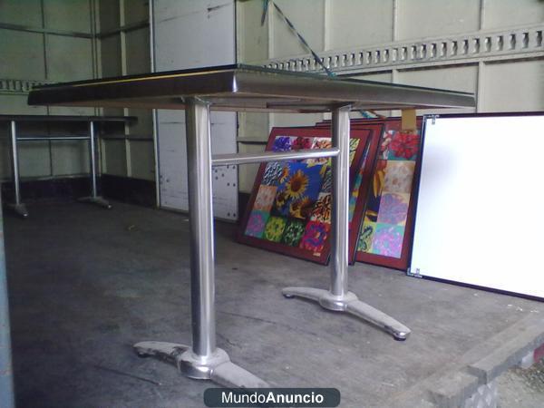 MESAS Y SILLAS DE RESTAURANTE