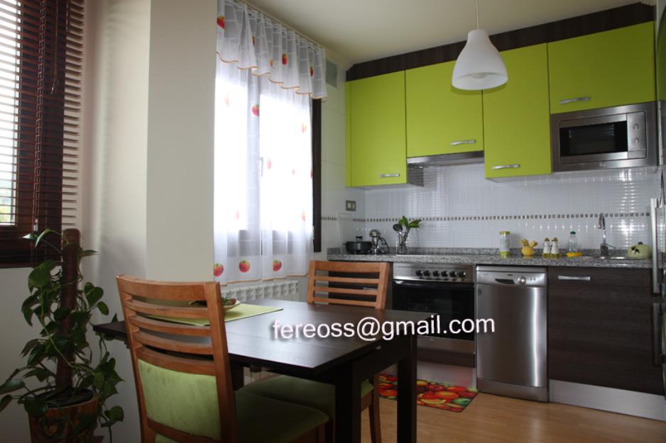 Apartamento por dias con garaje en Playa Arbeyal - GIJON