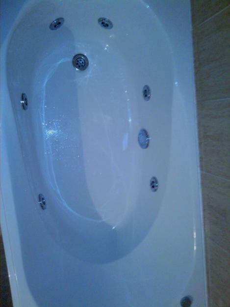 bañera jacuzzi hidromasag
