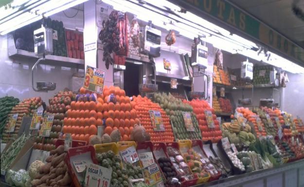 Frutería en Mercado Cuatro Caminos (Móstoles)