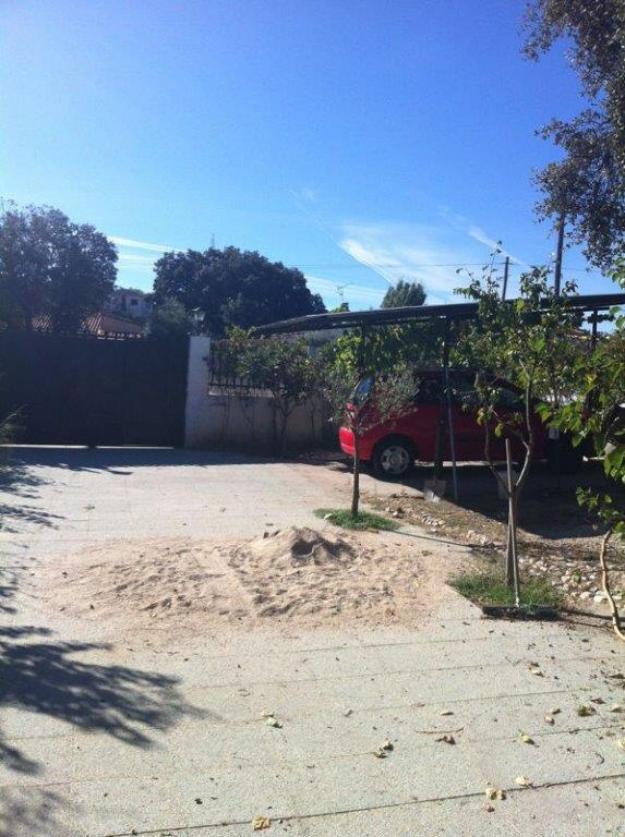 Parcela con casa huerto invernadero taller garaje barbacoa corral