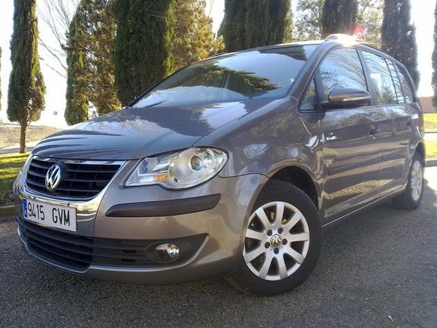 VOLKSWAGEN TOURAN  1.9TDI ADVANCE 105