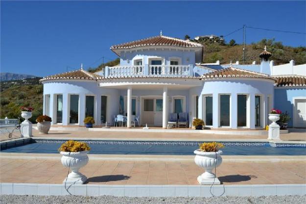 Chalet en venta en Arenas, Málaga (Costa del Sol)