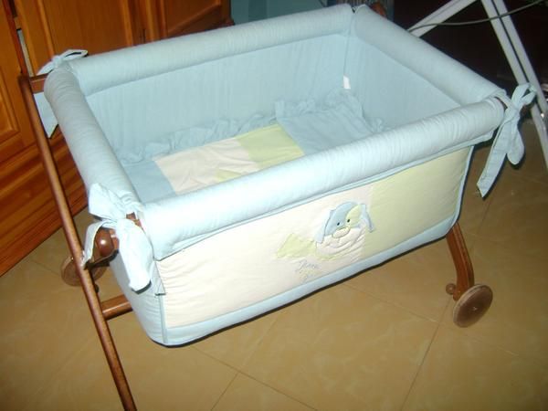 minicuna de bebe  en perfecto estado