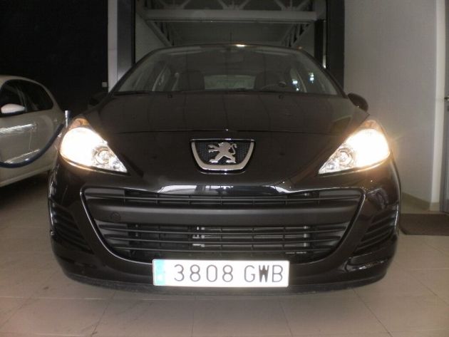 PEUGEOT 207 1.4HDI Confort