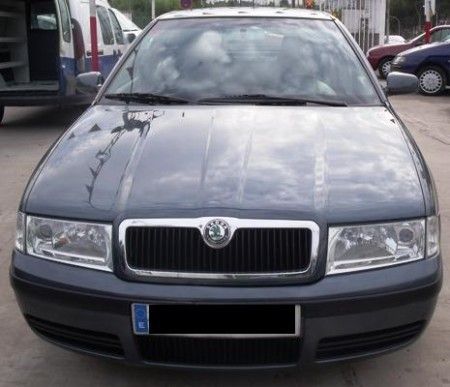 SKODA OCTAVIA 1,9 TDI 110 CV - Barcelona