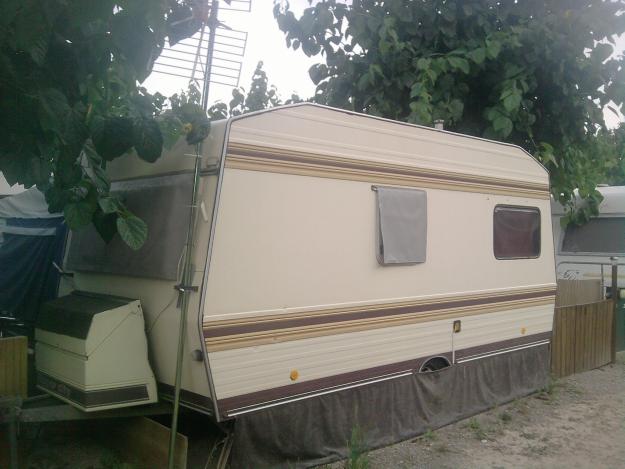 Vendo caravana Bustner Cyty 5 plazas con todos los complementos.