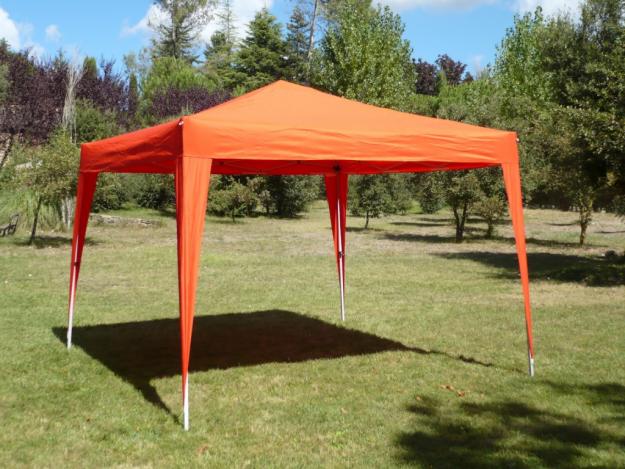 Carpa plegable  color rojo medida 3x3 metros