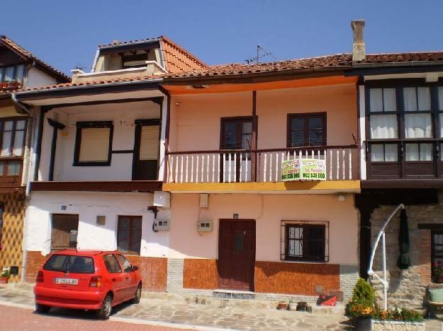 Casa adosada en Arenas de Iguña