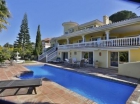 Chalet con 5 dormitorios se vende en Estepona, Costa del Sol - mejor precio | unprecio.es