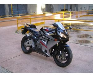 HONDA CBR 600 RR