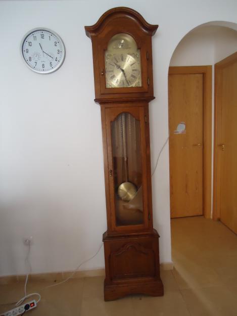 Reloj De Caja de Madera Dos Metros