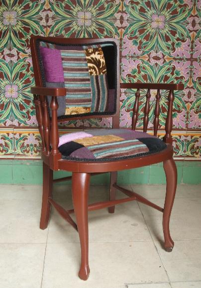 *	80 € - sillon apoyabrazos /chocolate y patchwork