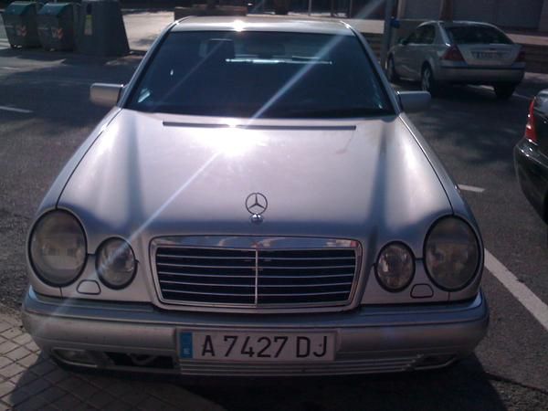 vendo mercedes-benz E200