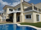 Chalet con 3 dormitorios se vende en Fuengirola, Costa del Sol - mejor precio | unprecio.es