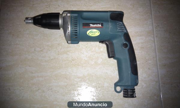 Maquina de atornillar pladur MAKITA