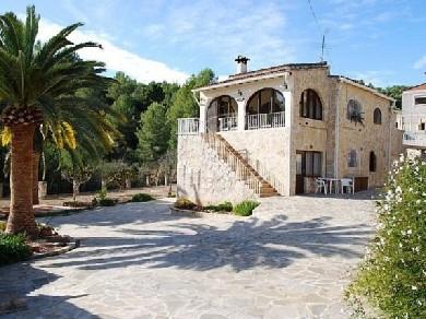 Chalet con 4 dormitorios se vende en Benissa