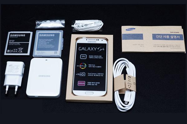 En Venta Estreno: Samsung Galaxy S GT-i9500 4 (el último modelo) - 64GB - Blanco Frost (de