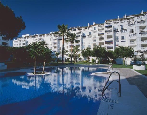 Apartamento a la venta en Puerto Banús Costa del Sol