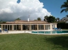 Chalet con 3 dormitorios se vende en Marbella, Costa del Sol - mejor precio | unprecio.es