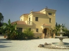 Chalet con 4 dormitorios se vende en Alhaurin de la Torre - mejor precio | unprecio.es